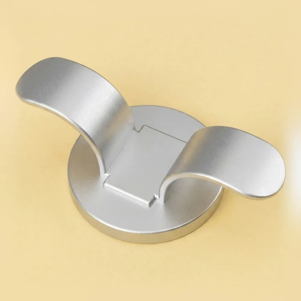 Bondable lingual cleat small: small bondable lingual cleat for direct attachment to the lingual enamel surface