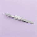 Buccal tweezers: tweezers shaped for positioning buccal tubes on molars during bonding