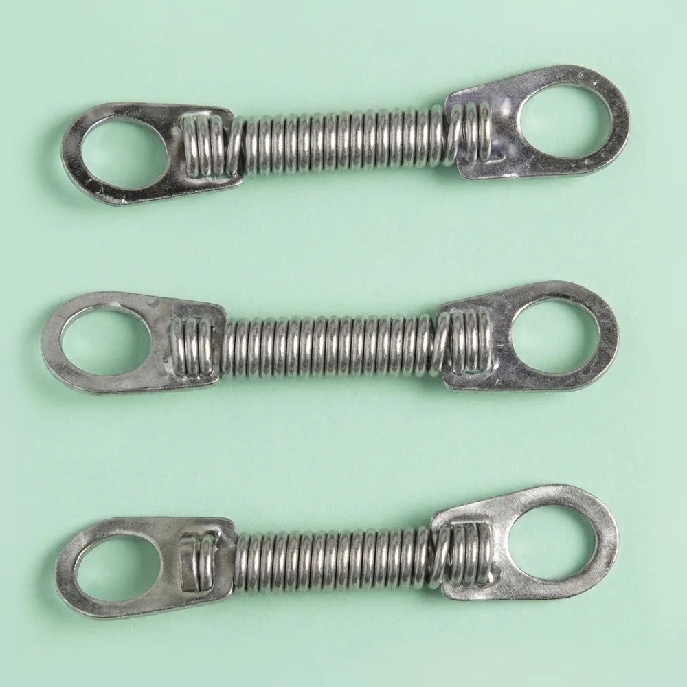 Close Spring: nickel-titanium closed coil spring for space closure