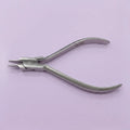 Nance loop bending plier: nance plier for forming loops and stops in archwire at a controlled position
