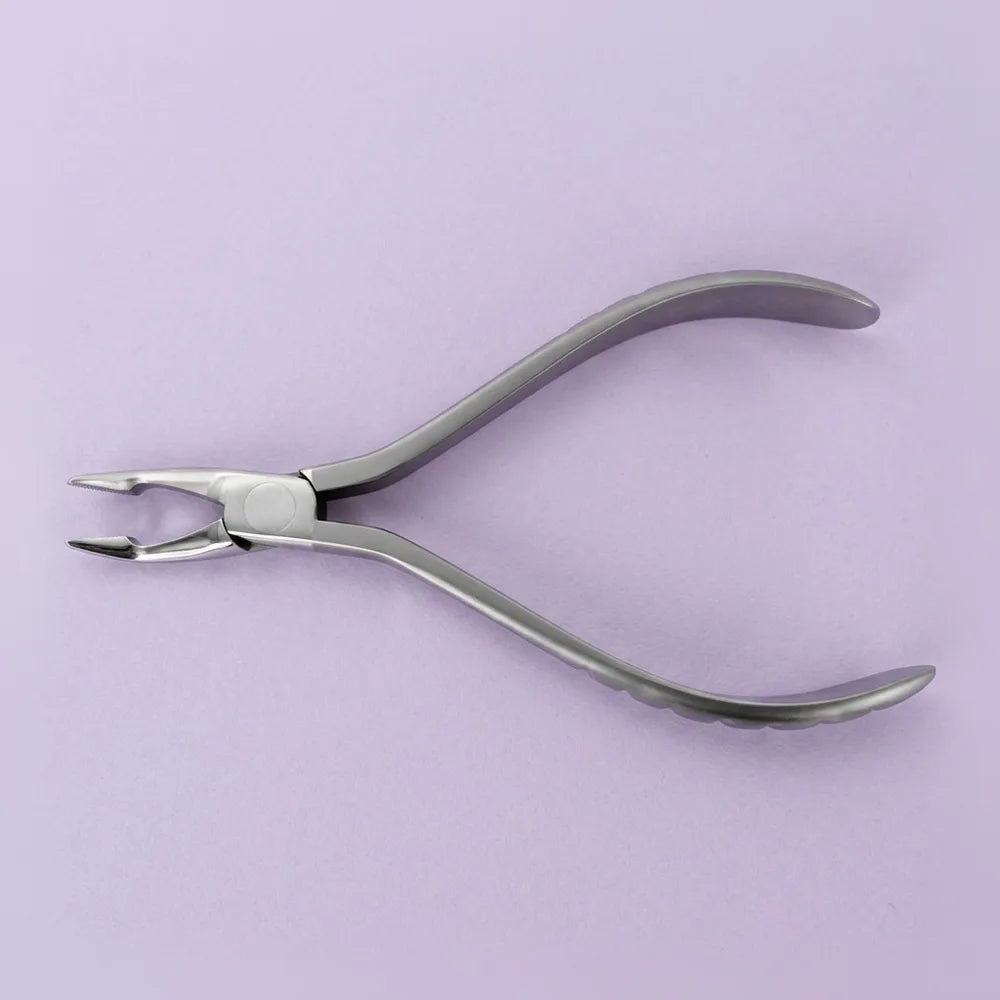 Weingart plier: weingart plier with serrated tapered beaks