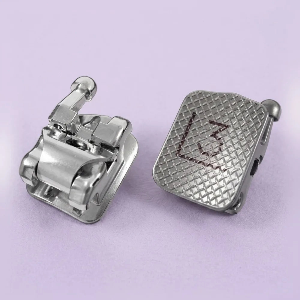 Zeus-A 3 Bracket: third-generation Zeus active self-ligating metal bracket with refined clip geometry for smoother wire engagement